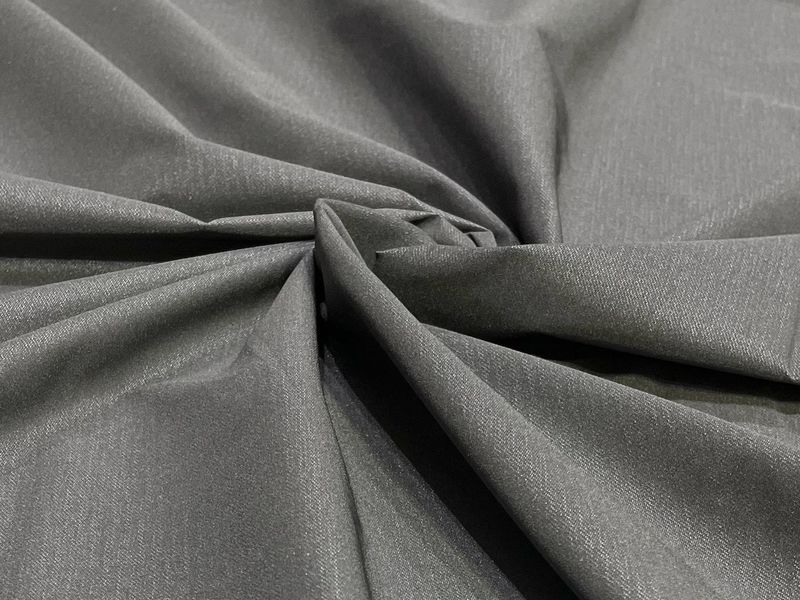 Плащевая под костюмную